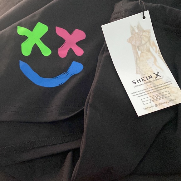 🆕 Alice Plus Cartoon Black Biker Shorts!!! Brand New!!! - Picture 6 of 6